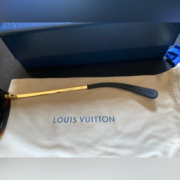 100% AUTHENTIC Louis Vuitton Sunglasses**** NEW WITH FELT**** - Picture 4 of 6